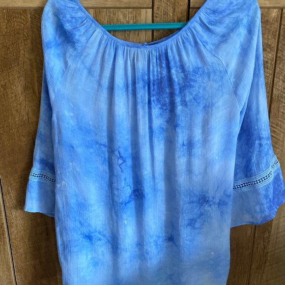 Beautiful Blue Blouse by AGB Woman size 2 X - Picture 6 of 7